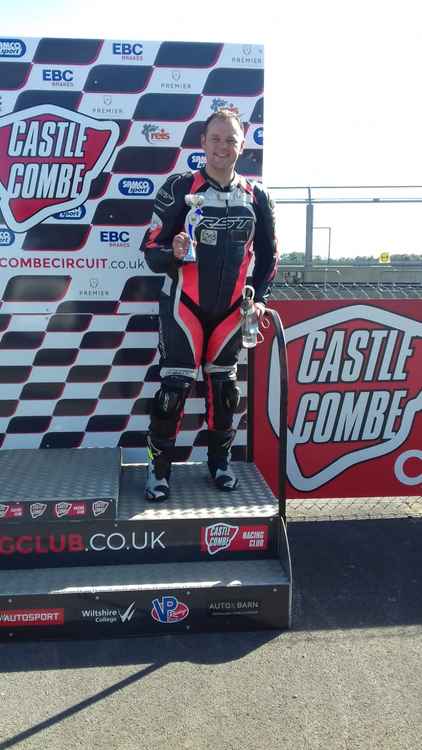 Damon Smith on the podium (Photo: EDP Photonews)