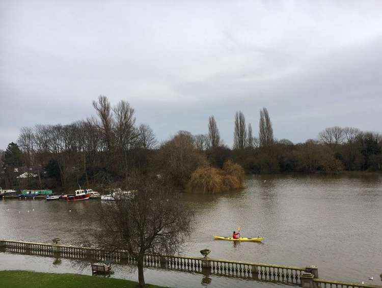 A lone kayak braving the flooded Thames. Credit: Ruth Wadey.