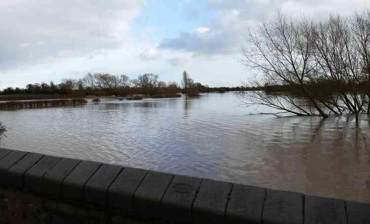 Look right: The opposite view from the Ratcliffe Road, Atherstone hump back bridge