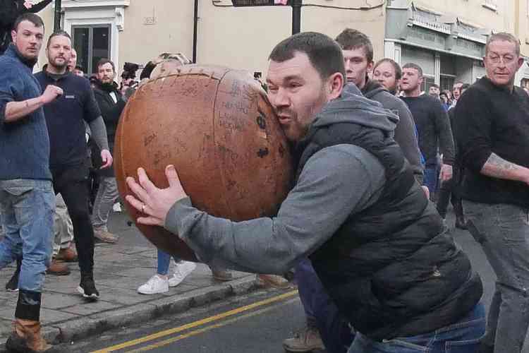 Having it large: A 'big boy' runs for cover . . . picture by Ted Cottrell