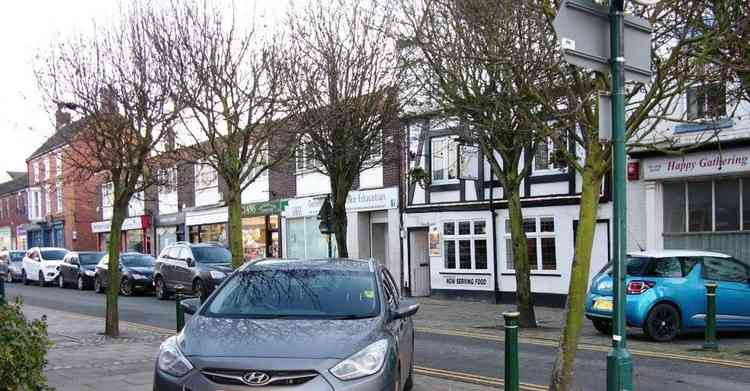 Selfish off-road parking: Pavement chaos in Long Street, Atherstone