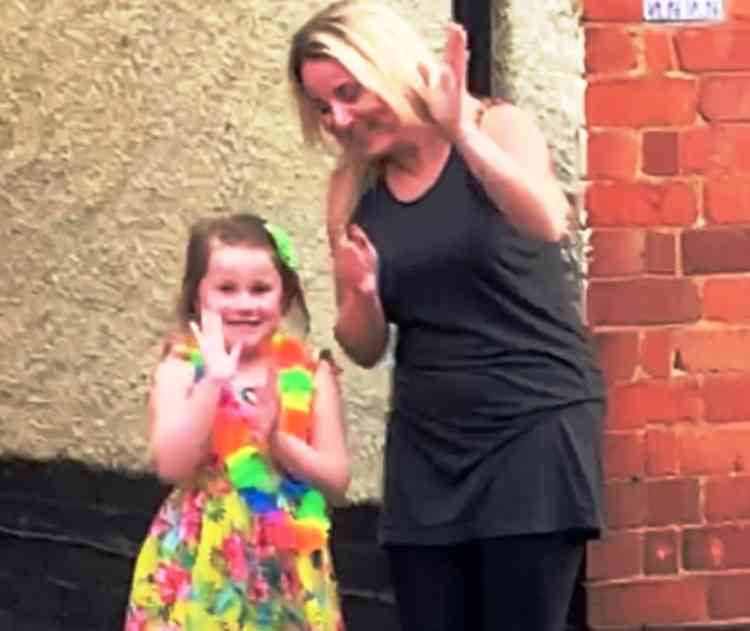 Happy face; Waving mother and daughter