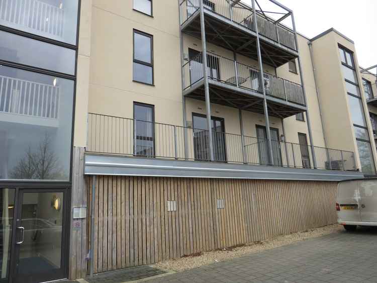 One-bedroom apartment in Lime Tree Square