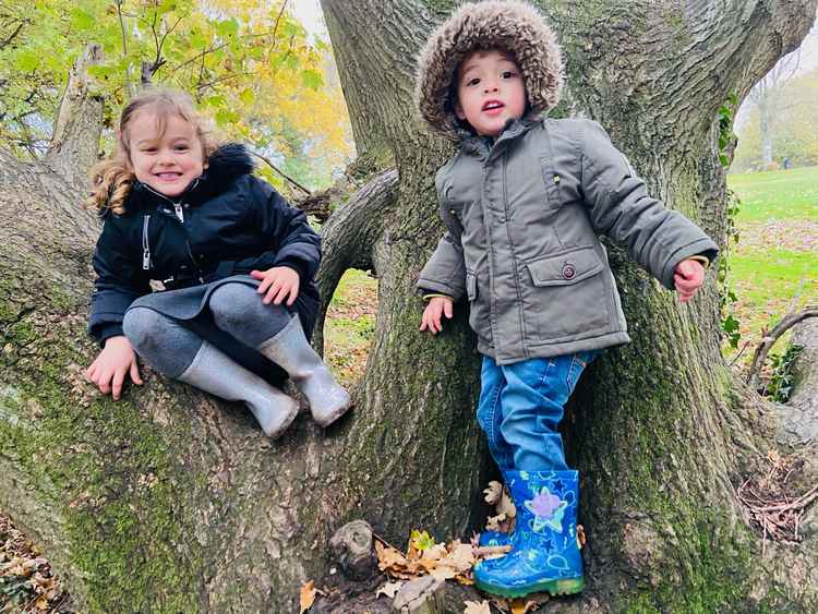 As well as her mother Shannon, Isla is being regularly joined by her little brother Kyan (2) and her daddy, James