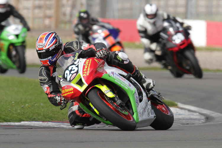 Damon Smith in action at Donington Park (Photo: EDP Photo News/Paul Korkus)