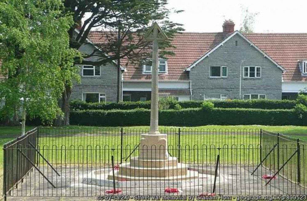 The war memorial in Merriman Park, Street