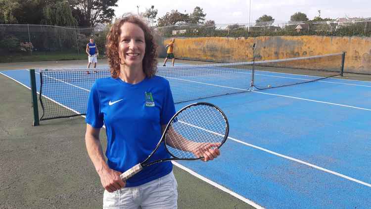 Siwan Stephens the tennis coach at Barry Athletic tennis Club