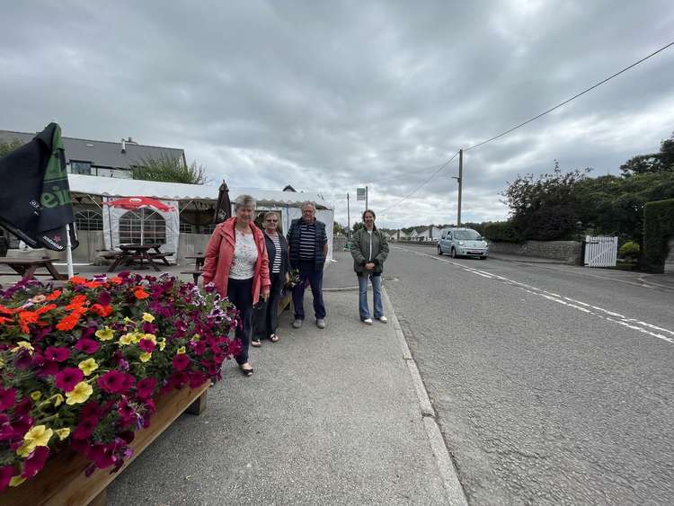 Residents of East Aberthaw meet with Vale of Glamorgan MS Jane Hutt