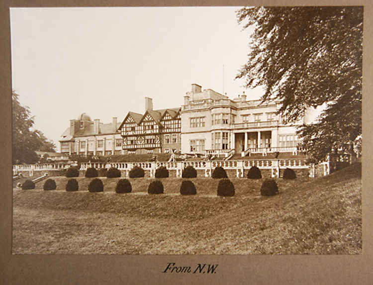 Witley Park House in 1924. Photo courtesy of Godalming museum.