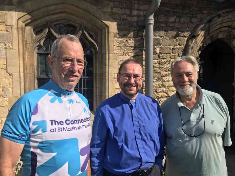 R-L Local Cyclist Keith Wright, flanked by Revd Neil Griffith of Colsterworth Group of Churches & Stamford local Chris Hulbert