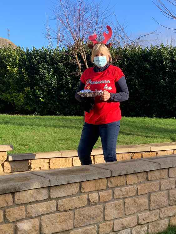 Cllr Sarah Trotter delivering Christmas meals