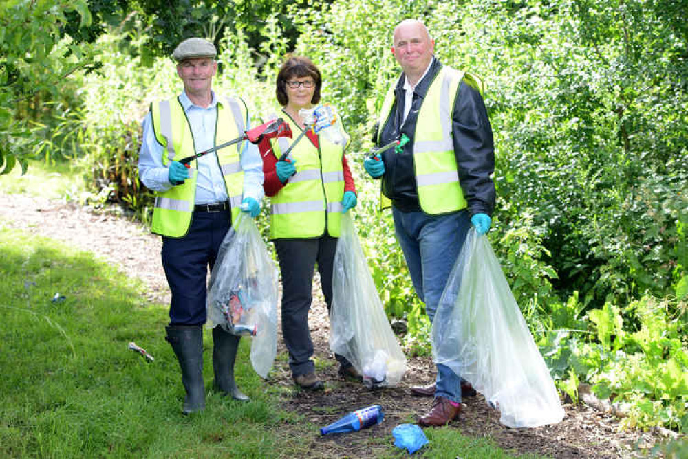 (l-R) Cllr Martin Hill, leader, Cllr Patricia Bradwell, deputy leader, and Cllr Colin Davie, executive councillor for environment at Lincolnshire County Council