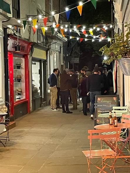 Inside the real Ted Lasso pub in Richmond where tourists flock from across  the world - Mirror Online