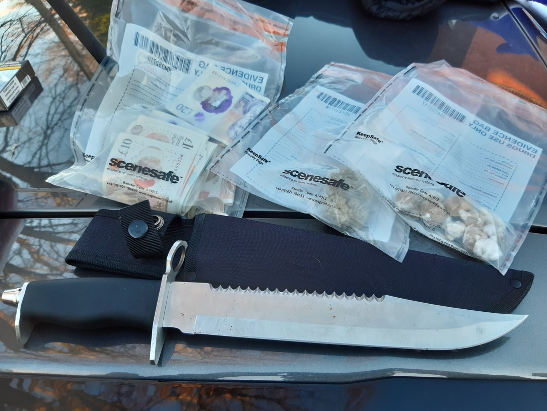 The large knife, drugs and cash that Niko Lopata was caught in possession of in Crewe by police (Cheshire Constabulary).