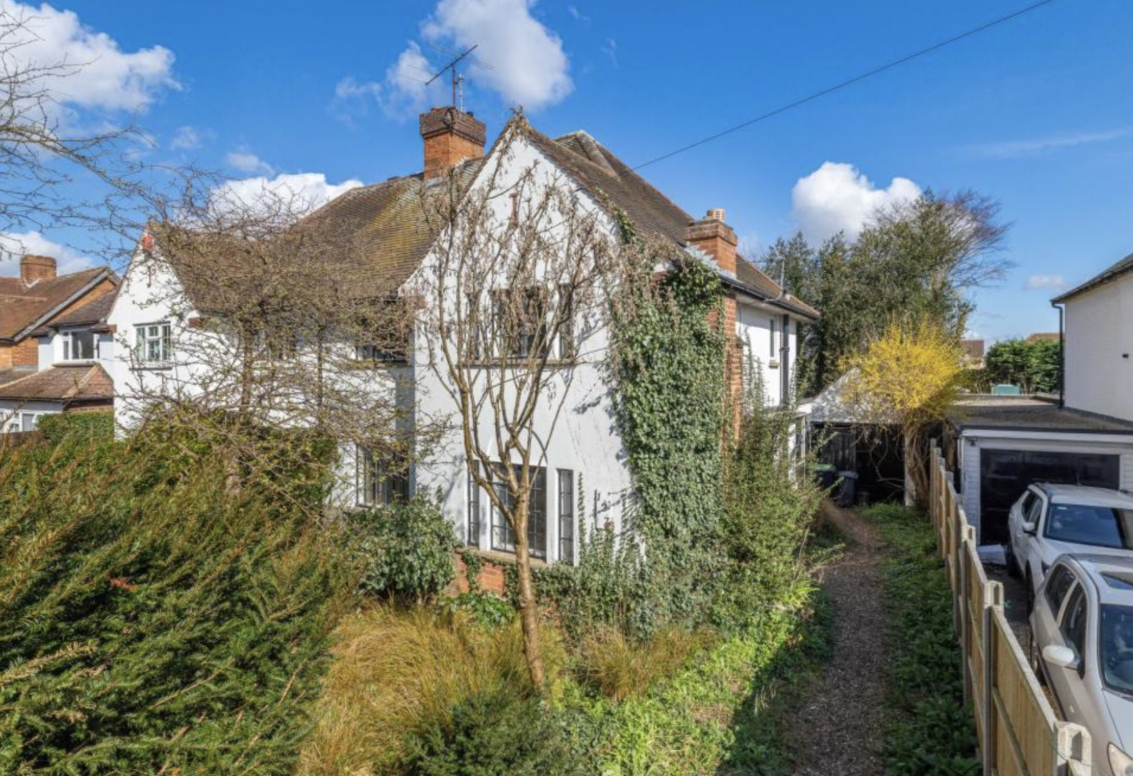 For this week's Pick of the Week showcase Wellington Evans are marketing a three bedroom house which is available for offers over £400,000. For this week's Pick of the Week showcase Wellington Evans are marketing a three bedroom house which is available for offers over £400,000.