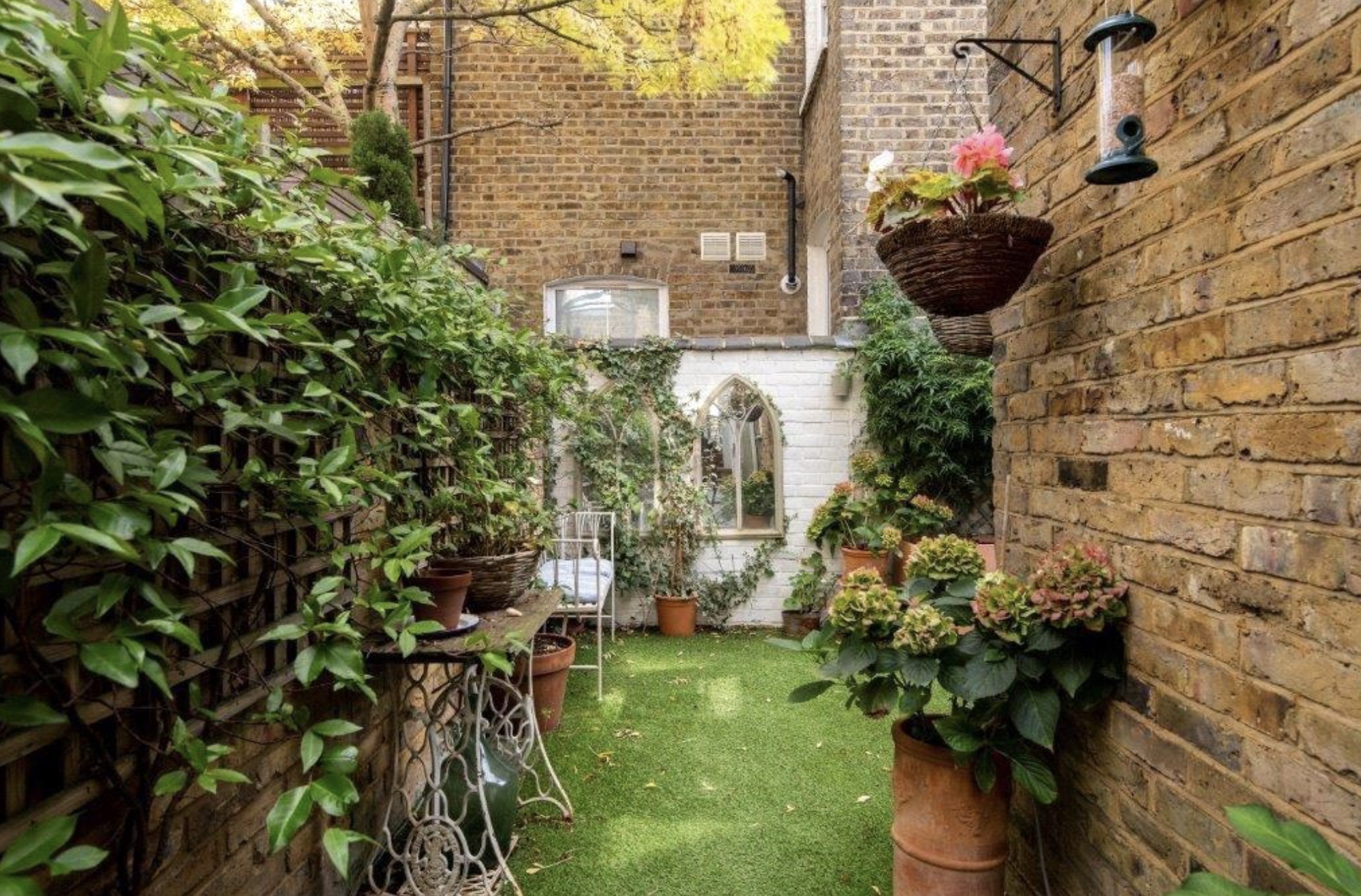 The south facing private garden (credit: Chelwood Partners)