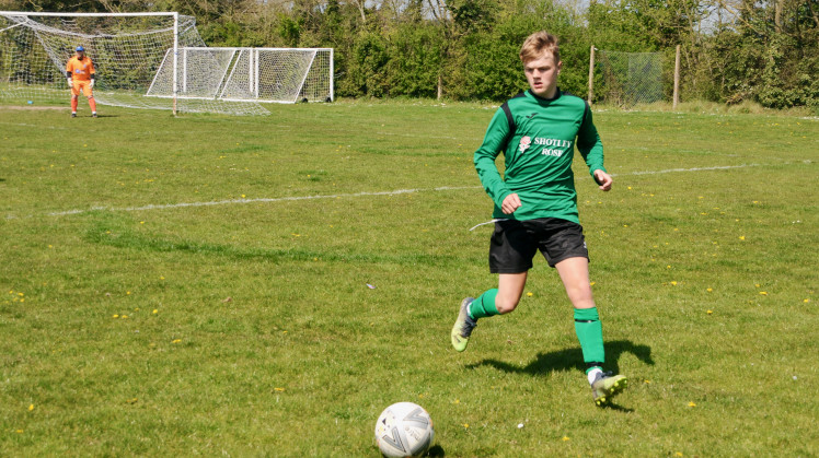 Shotley striker Tommy Smith (Picture credit: Peninsula Nub News)