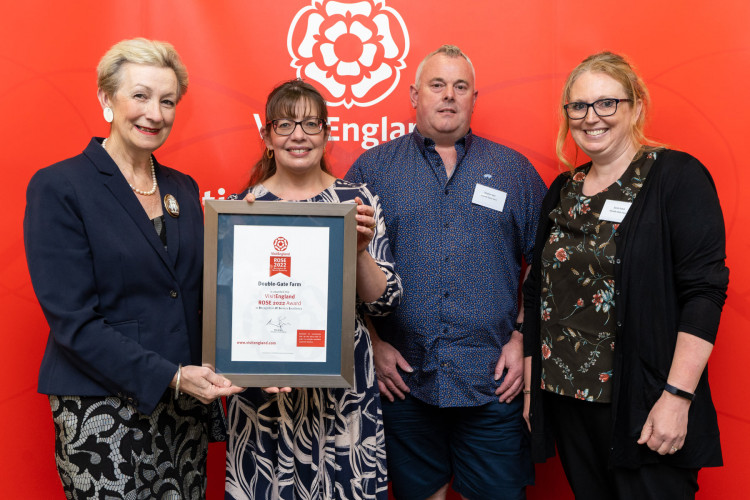 From left, Dame Judith MacGregor (Chair of the British Tourism Authority) Debbie Ball (Owner) Stephen Ball (Owner) Sarah Petch