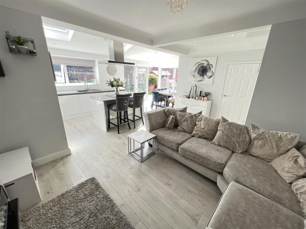 Property of the Week: this 3 bed semi-detached home on Milner Road, Heswall