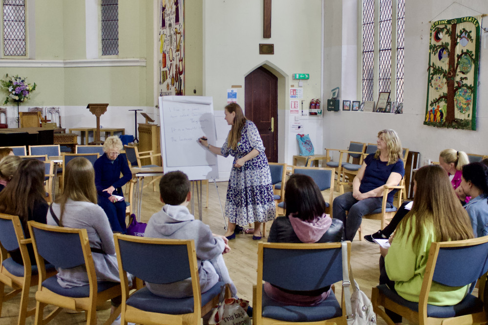 Jody Merelle leading the English conversation class (Nub News, Will Goddard)