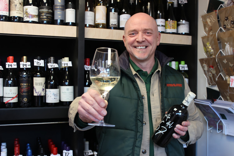 Mark Dent has decades of wine pedigree, and co-runs a cheese and wine shop in Bollington. So it only felt natural to host his first-ever Bollington Wine Festival. (Image - Alexander Greensmith / Macclesfield Nub News)