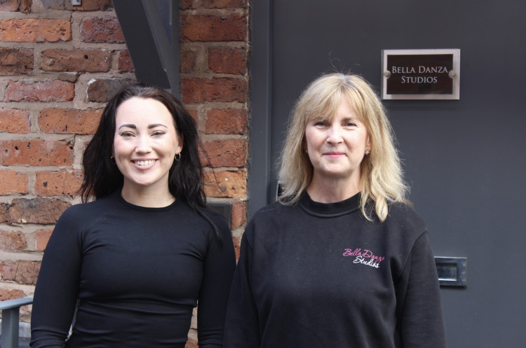 Macclesfield: Aimée (left) specialises with choreography, having once been taught be her mum and Bella Danza founder Michele (right). (Image - Macclesfield Nub News / Alexander Greensmith)