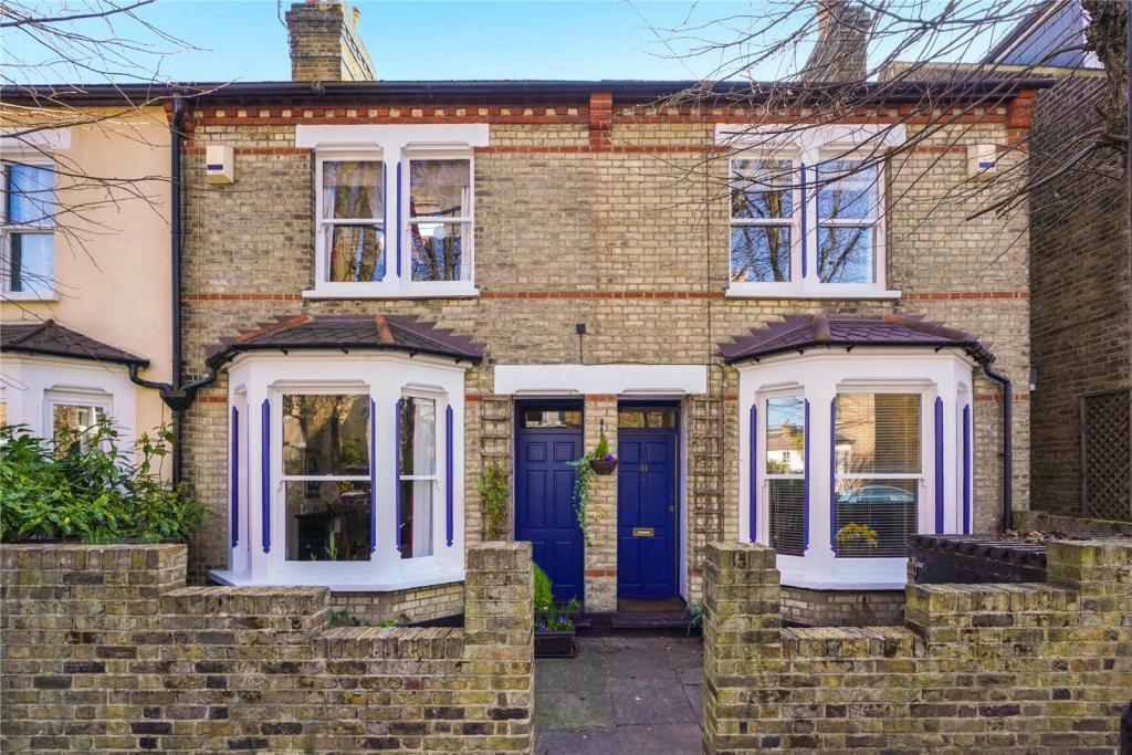 This spectacular house on Avenue Road unfolds across three floors (Image: Savill's)