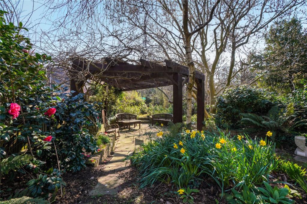 This spectacular house on Avenue Road unfolds across three floors (Image: Savill's)