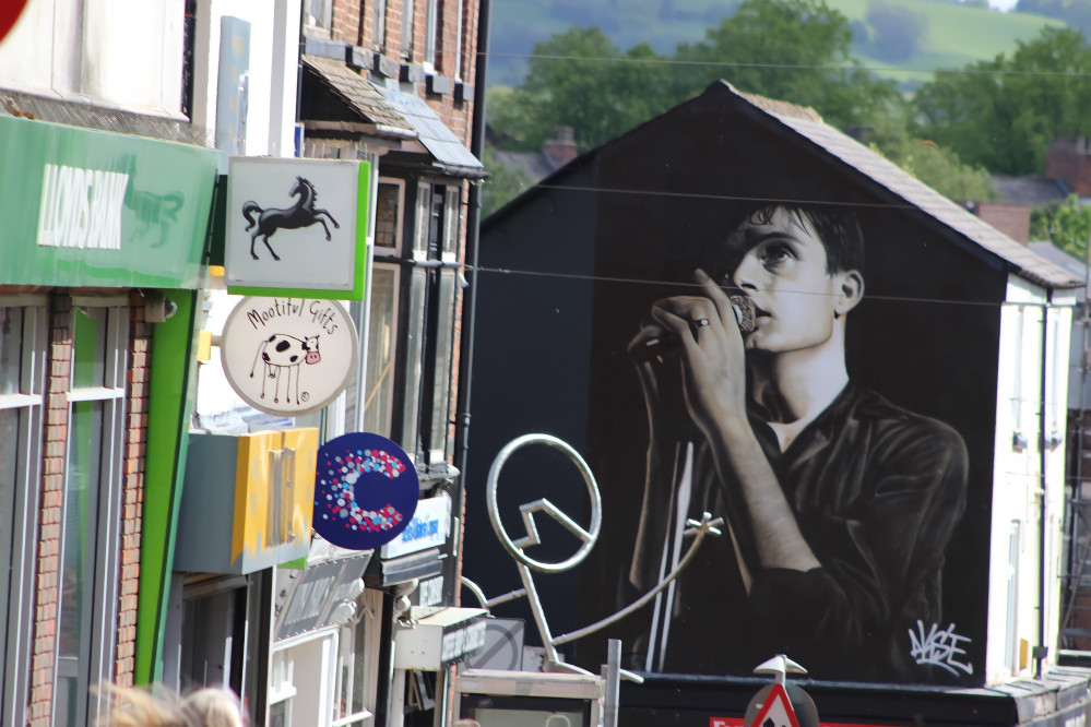 Just days after we asked if you'd like to see more murals in Macclesfield, Cheshire East Council have confirmed at least three new street art projects. (Image - Alexander Greensmith / Macclesfield Nub News)