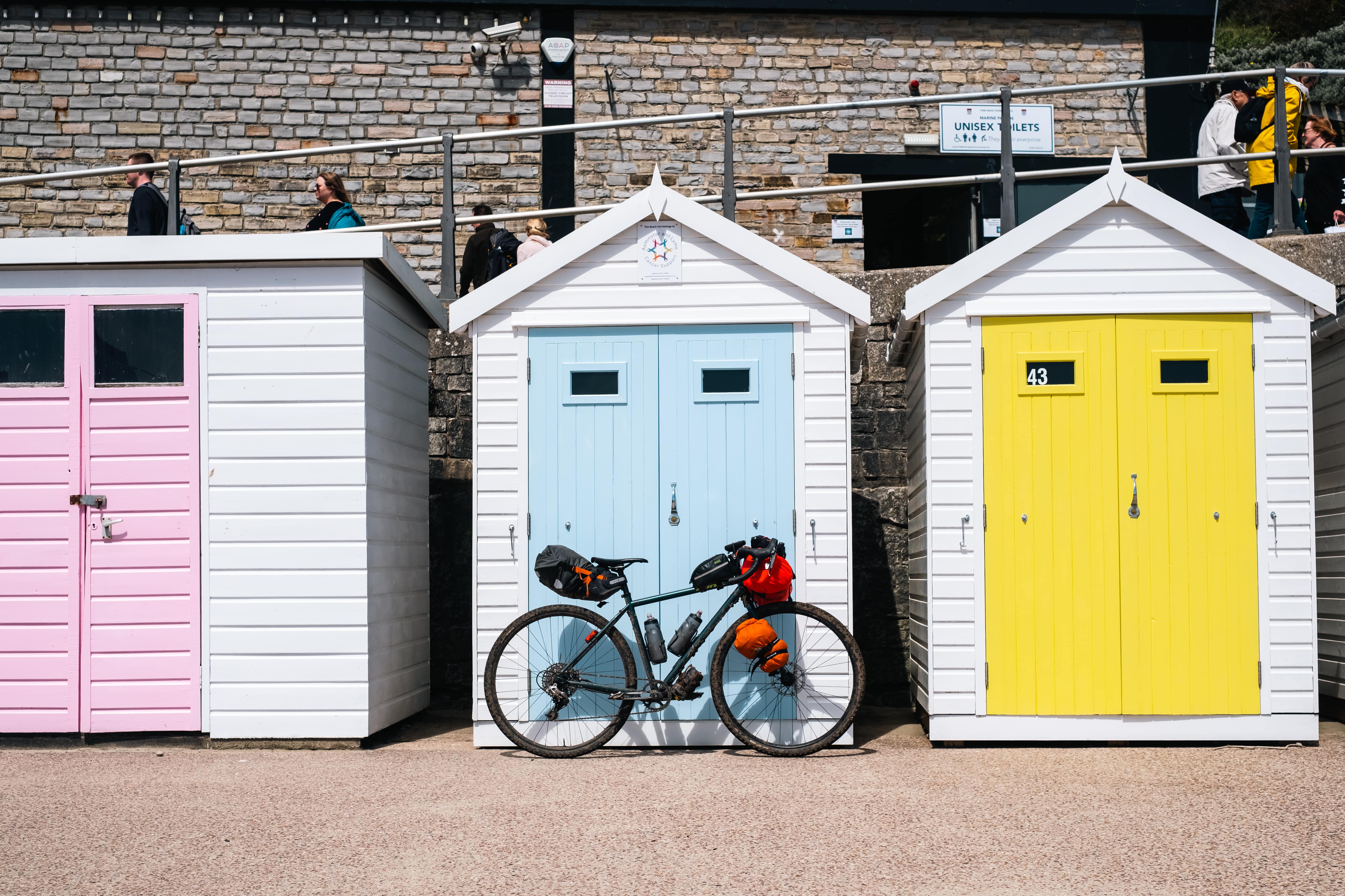 Lyme Regis. (Credit: ForTheHellOfIt.cc)