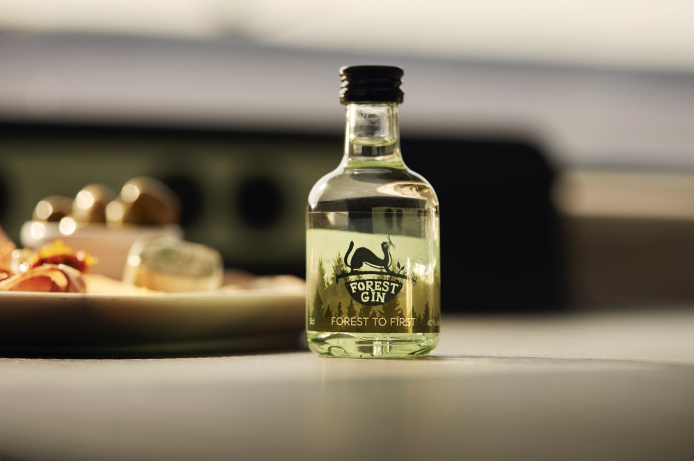 The new drink produced using botanicals found local to West Coast Main Line, and is made in a small distillery in rural Macclesfield. (Image - Avanti West Coast)