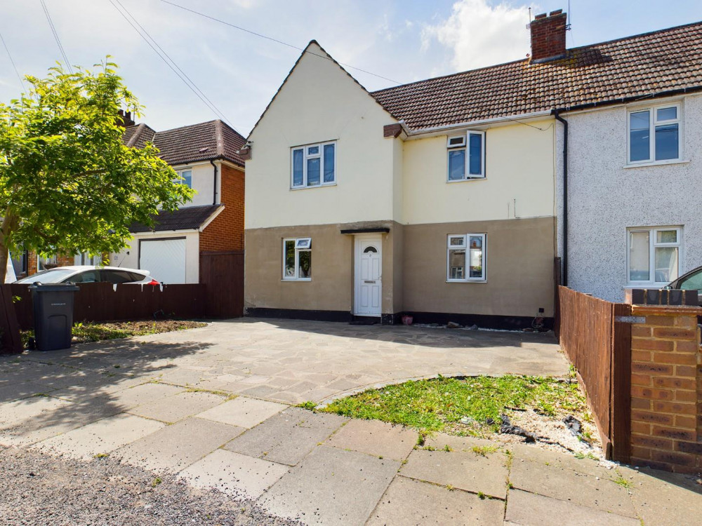 Property of the week Semidetached family home in StanfordleHope. £