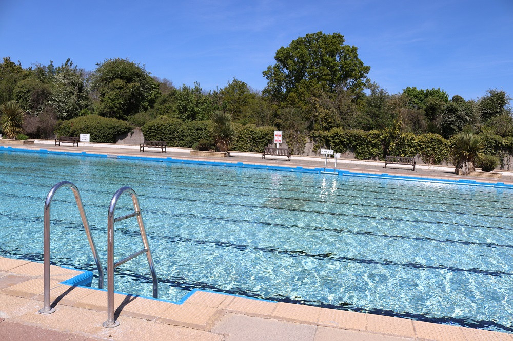 There are 'no guarantees' Letchworth outdoor pool will remain open throughout the summer - due to a chlorine shortage caused by Brexit and other issues