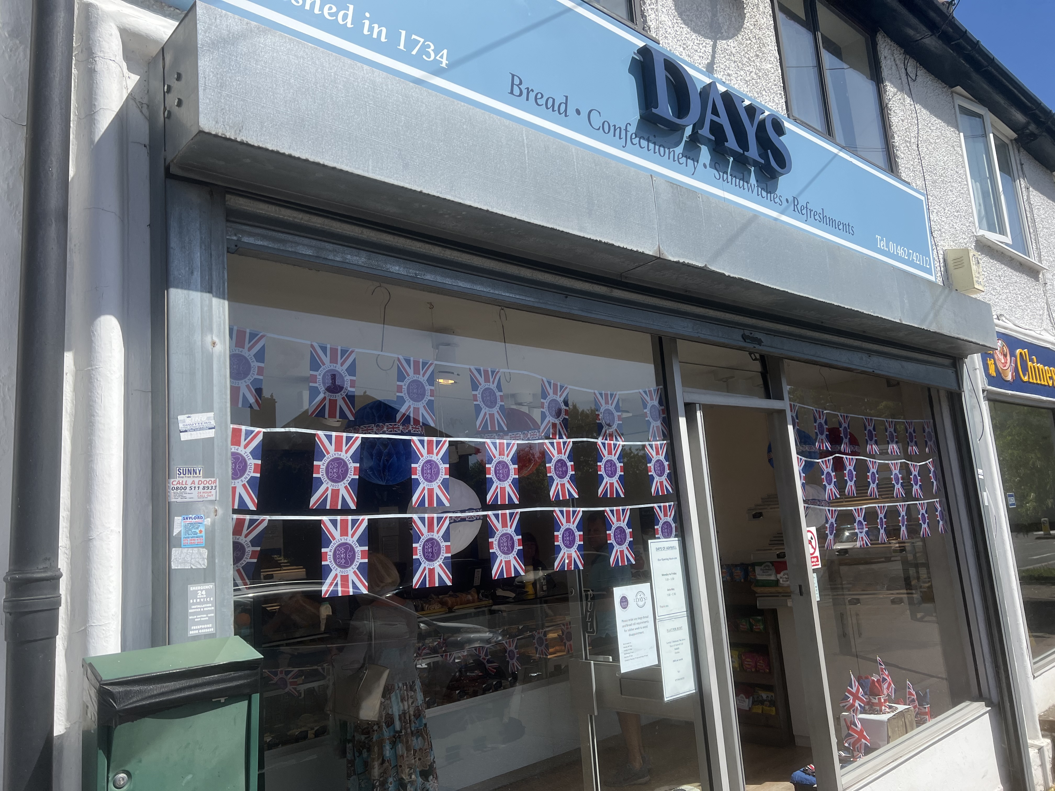 Days bakers are also proudly flying the flag with their bunting. CREDIT: @HitchinNubNews 