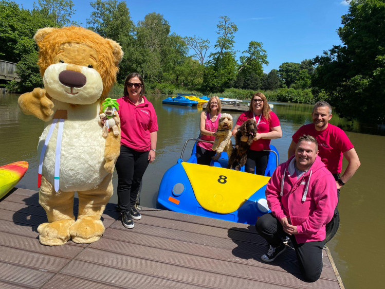 Olly The Brave with Rachel Ollerenshaw, Emma Brayne, AlexPearson, Adam Brayne and David Fletcher and dogs Archie and Chester