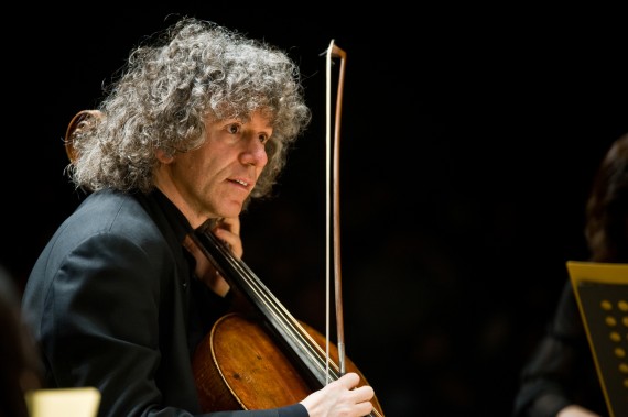 cellist Steven Isserlis