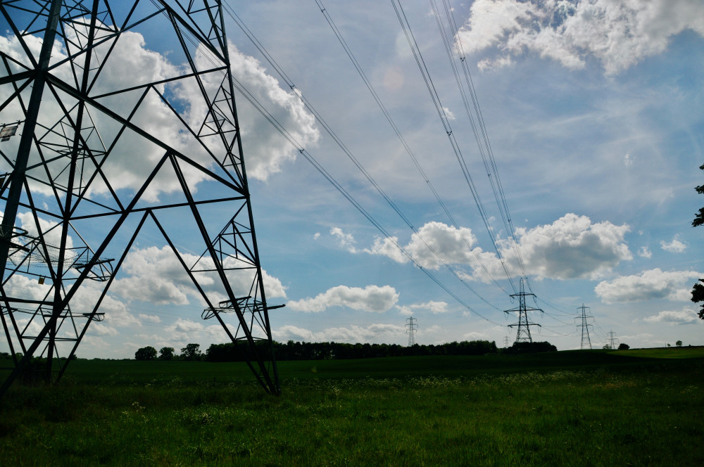 Current pylons at Layham (Picture credit: Hadleigh Nub News)