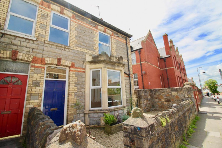 A fantastic three double bedroom Victorian end of terrace property on Cornerswell Road in Penarth. (Image credit: Seabreeze Homes)