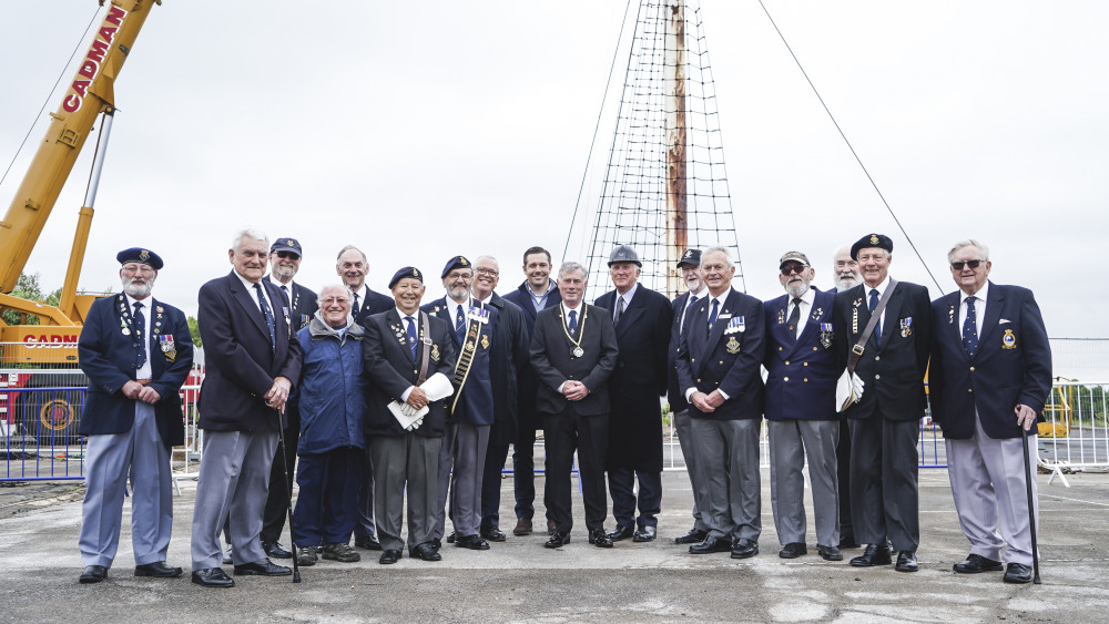 Developers, councillors and Ganges Association members mark the mast de-rigging (Picture credit: Wavenmere)