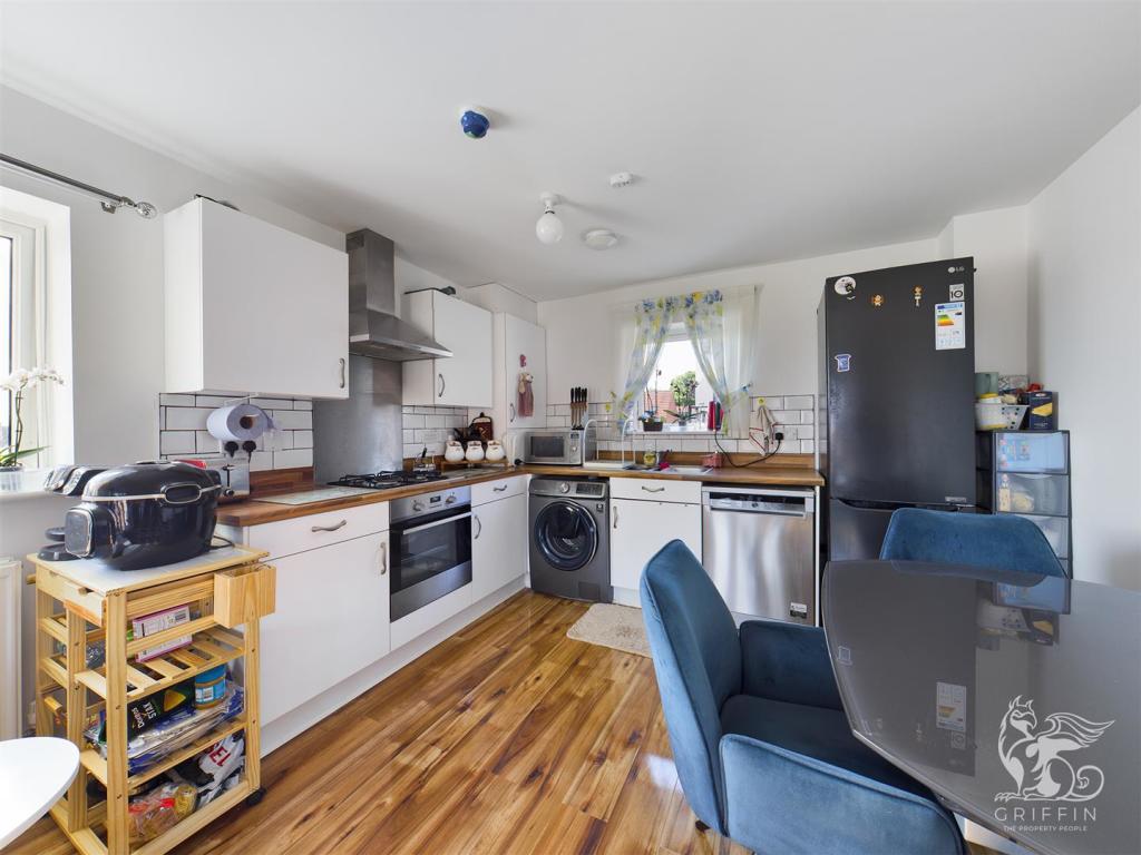 Open plan kitchen/diner