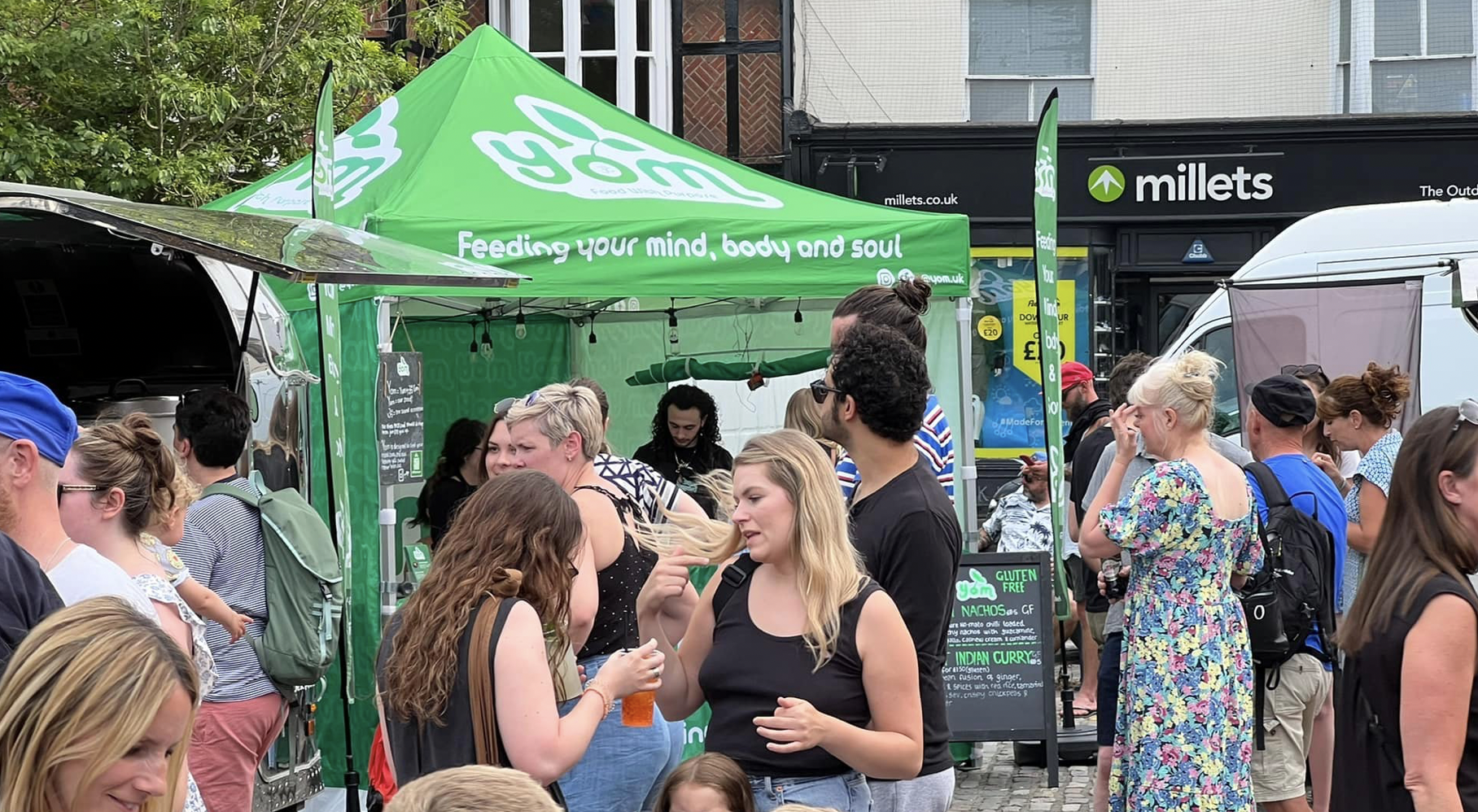 Hitchin Street Food Monthly made a triumphant return to Market Place on Thursday. CREDIT: @HitchinNubNews 