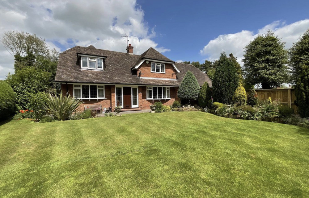 Two baths, two gardens, but not too good to be true! This Mossley home has it all. (Image - Stephenson Browne Congleton)