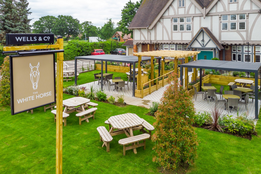 The White Horse on Kenilworth Road has reopened with a fresh new look (Image supplied)