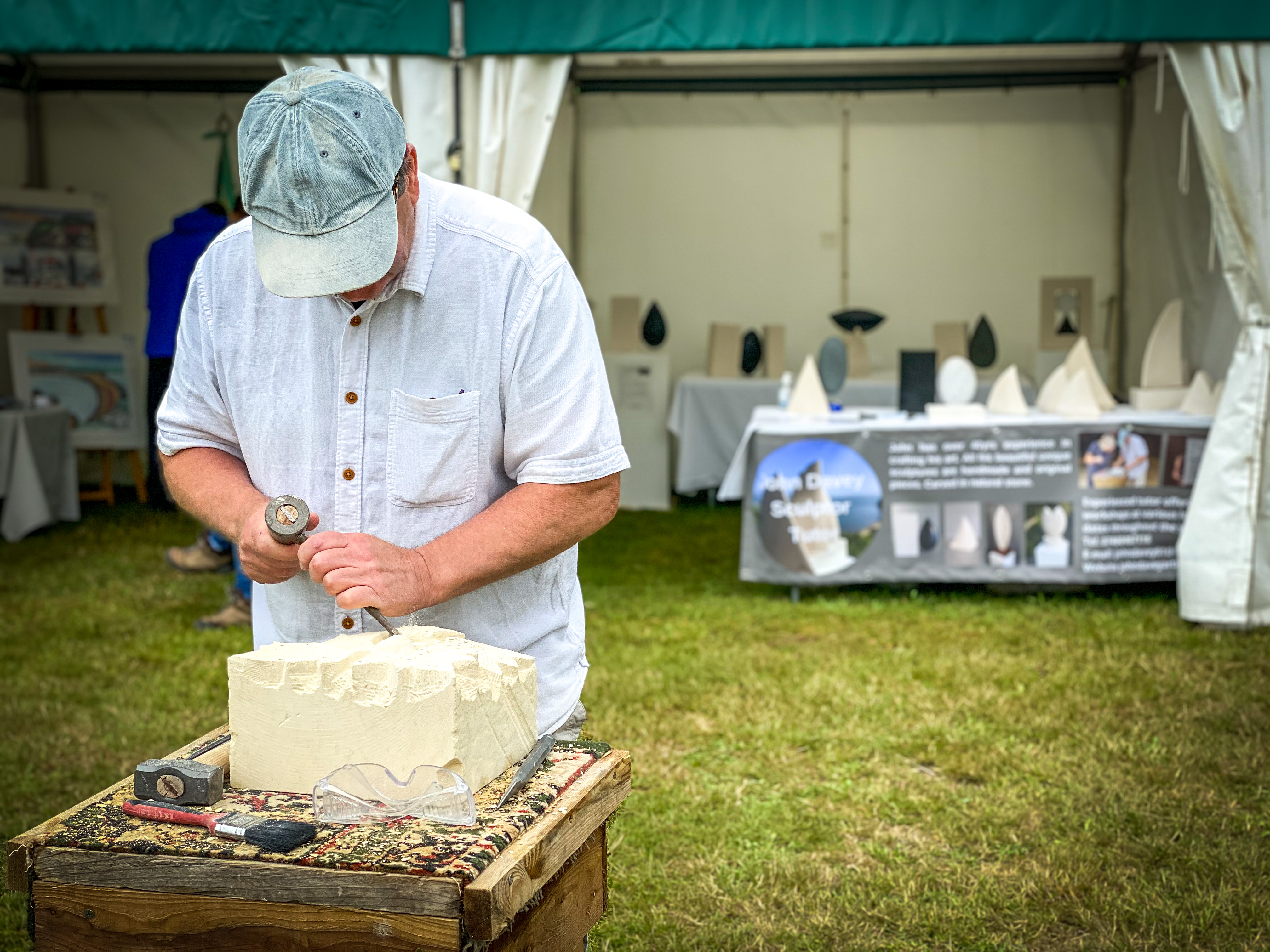 Dorset Arts Festival returns to Sculpture by the Lakes