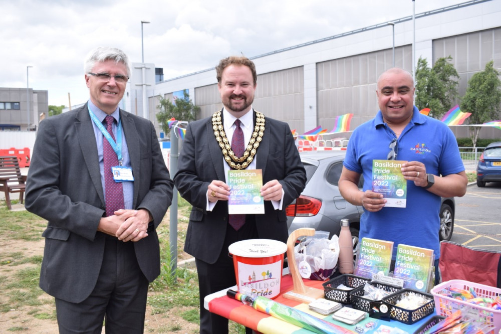 Cllr James Halden (centre) at the event, flanked by David Walke, chief medical officer at Mid and South Essex NHS Foundation Trust (left) and a volunteer.  