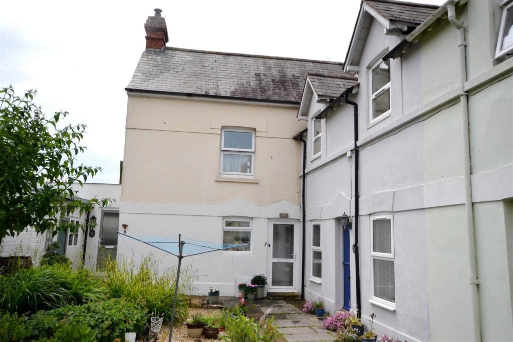 Bridport property of the week with Parkers