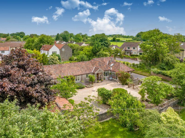 An elegant home in East Horrington