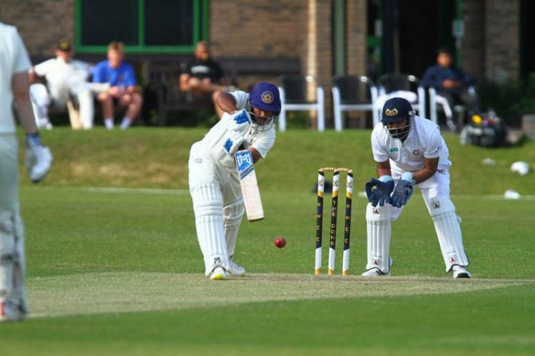 Pakistani pro Ali Zaryab hit 98 as Kenilworth Wardens drew with Barnt Green (Image by Paul Devine)