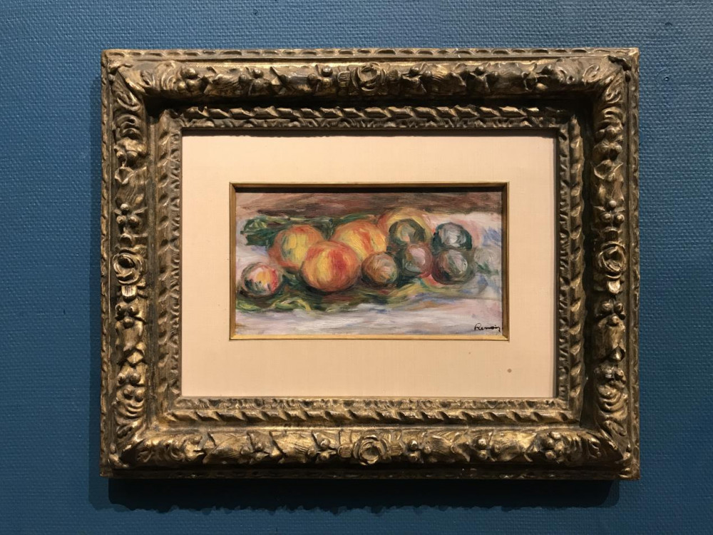 Pêches et Prunes is one of the last few works that Renoir painted.