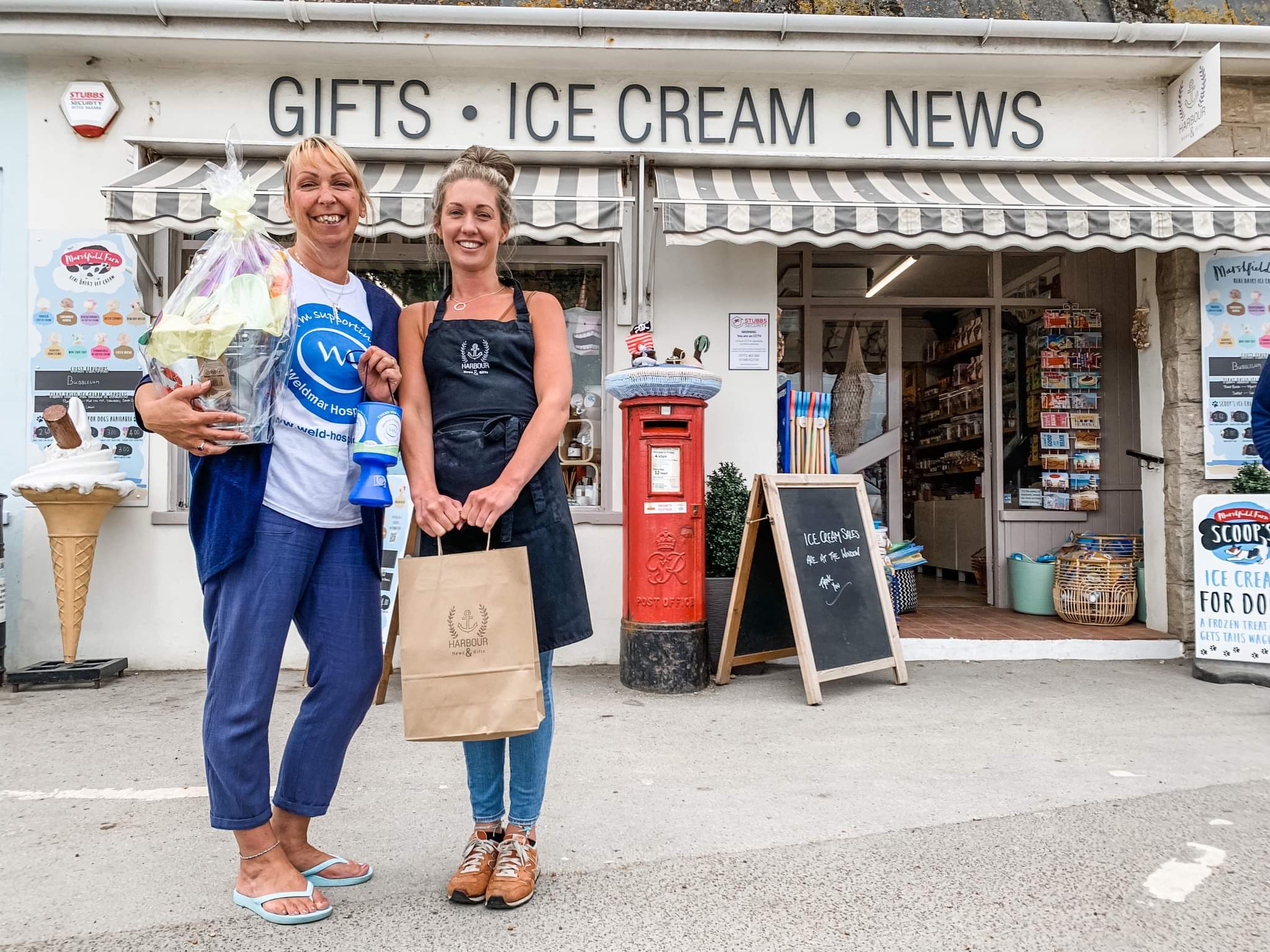 Kelly Heath with Clare Darby of Harbour Gifts, one of the ticket outlets